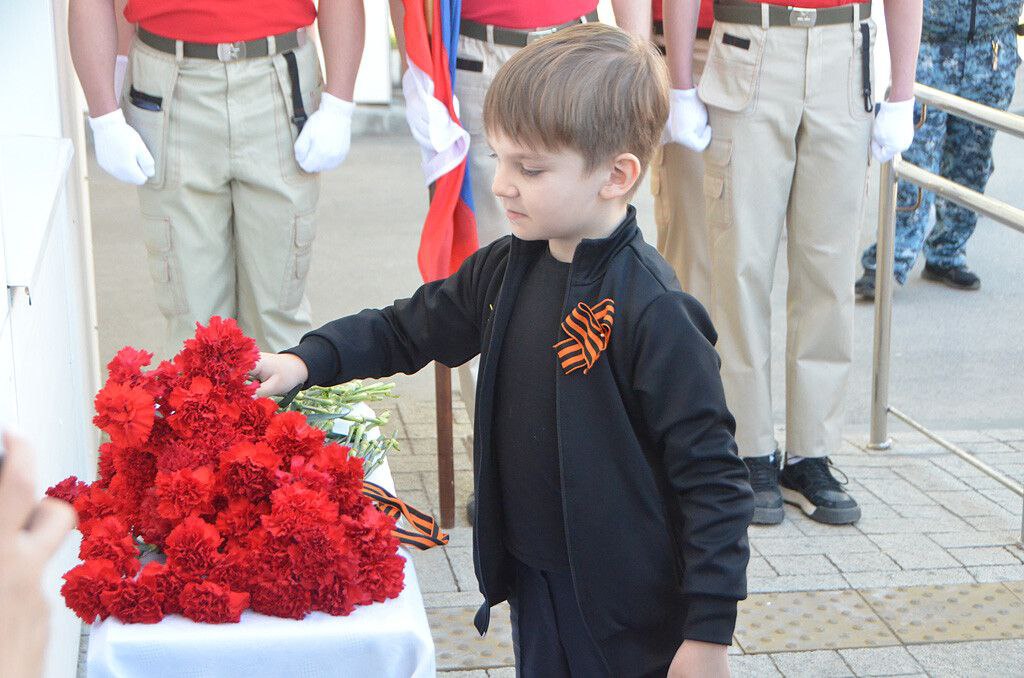 photo_5194908617374037308_y.jpg